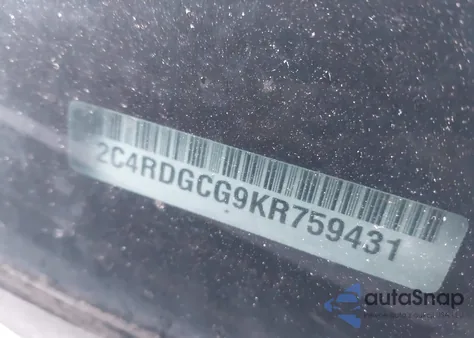 2019 Dodge Grand Caravan Sxt z USA, uszkodzony, nr VIN 2C4RDGCG9KR759431